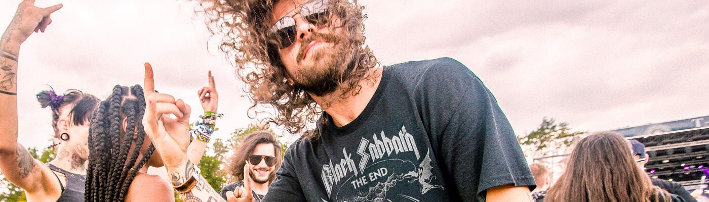 Kickstart your festival! 3 für 2 auf's beste Merch! / [object Object] / Jetzt sparen!