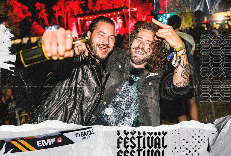 Moshpit, Merch & Mucke