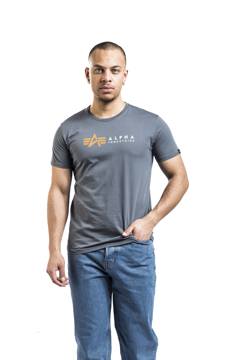 4059146564200 - Alpha Industries Alpha Label T-Shirt T-Shirt grau in S 4059146564200 - Alpha Industries Alpha Label T-Shirt T-Shirt grau in S