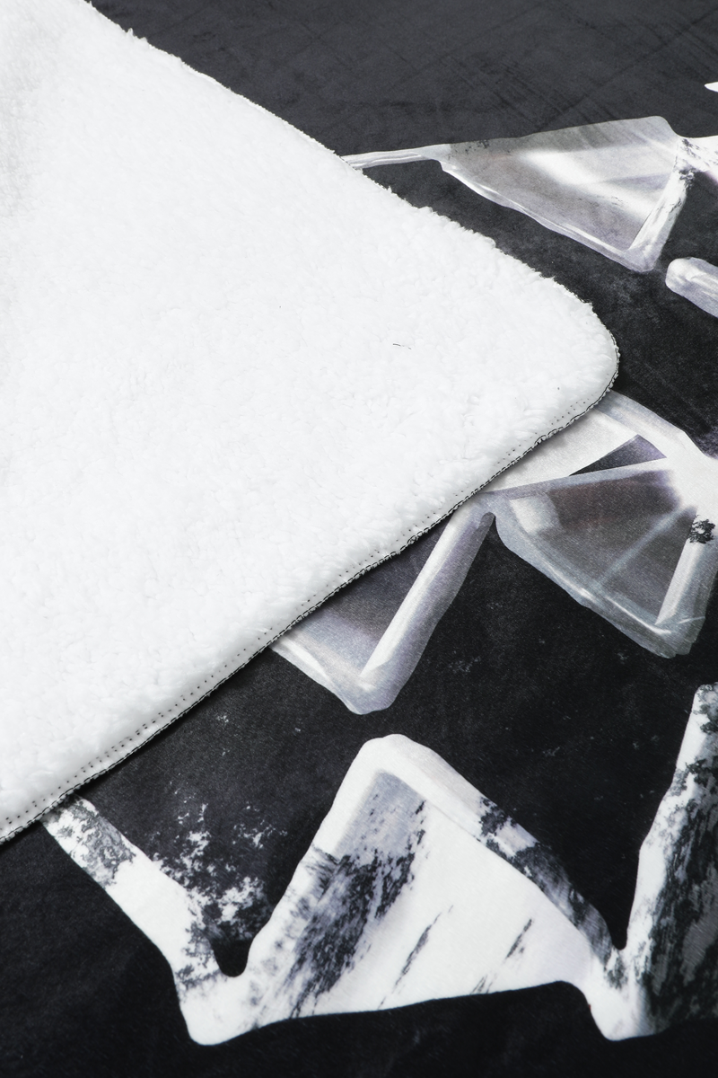 Thumbnail - Ghost Chrome Logo Decke multicolor