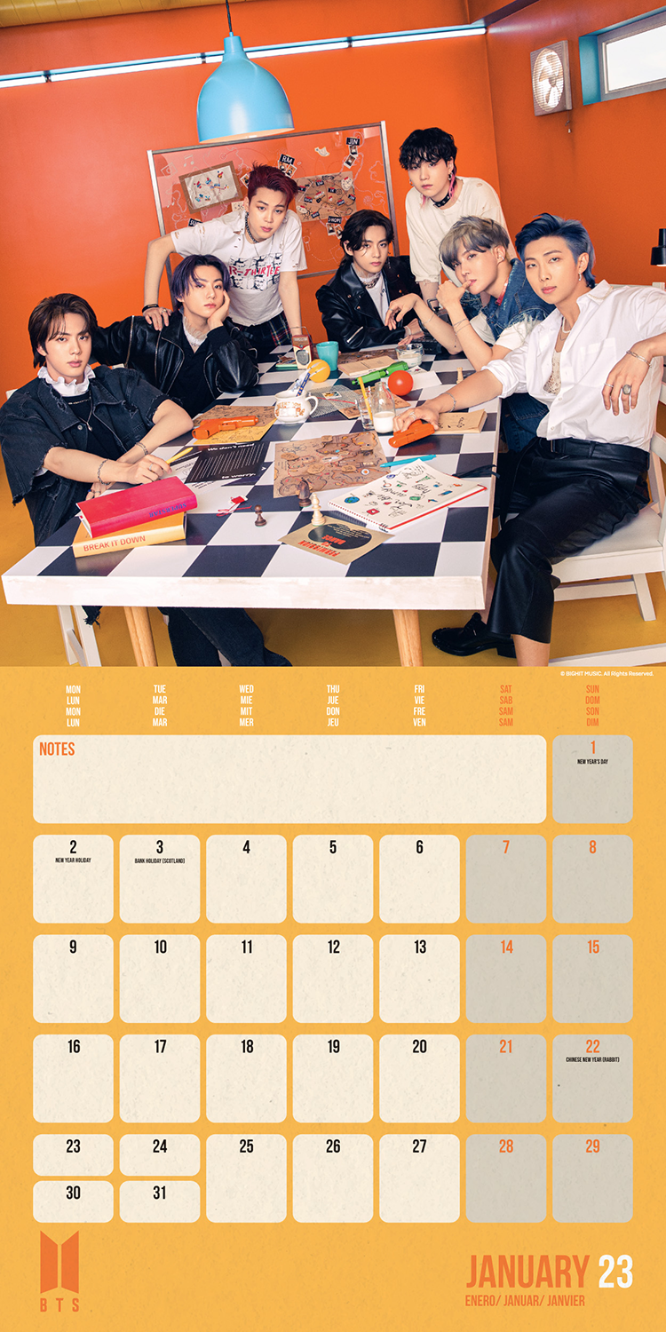BTS Wandkalender 2023 - Multi-Language Wandkalender multicolor