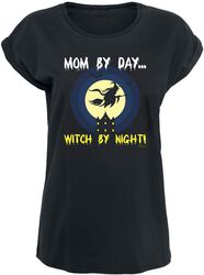 Mom by day... Witch by night!, Sprüche, T-Shirt