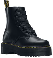 Molly Buttero, Dr. Martens, Boot